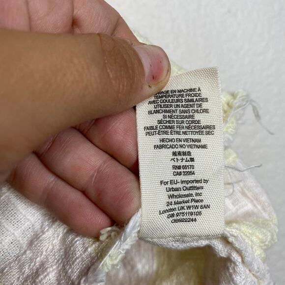 Free People Away At Sea Linen Frayed Button Yellow Short Sleeve Crop Top Small - Picture 9 of 13